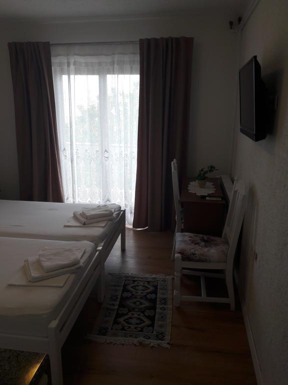 Roza Guest House Senj  Ngoại thất bức ảnh