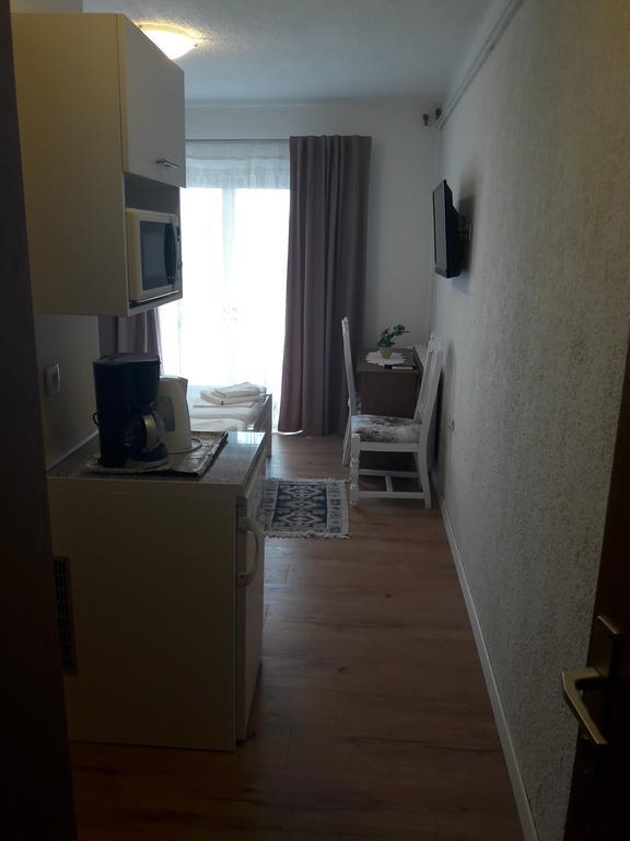 Roza Guest House Senj  Ngoại thất bức ảnh