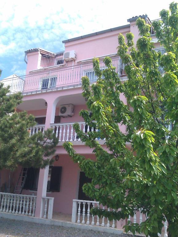 Roza Guest House Senj  Ngoại thất bức ảnh