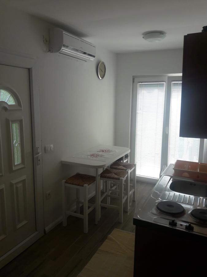 Roza Guest House Senj  Ngoại thất bức ảnh